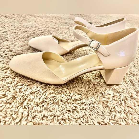 Naturalizer Block Heel Squared Toe Mary Jane Pump - Picture 5 of 7